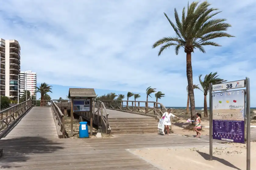 Holiday rentals in Urano, Grau i Platja