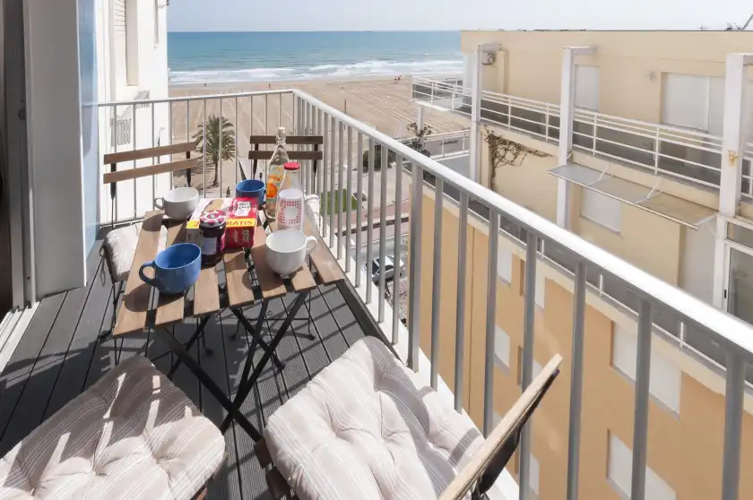 Holiday rentals in Urano, Grau i Platja