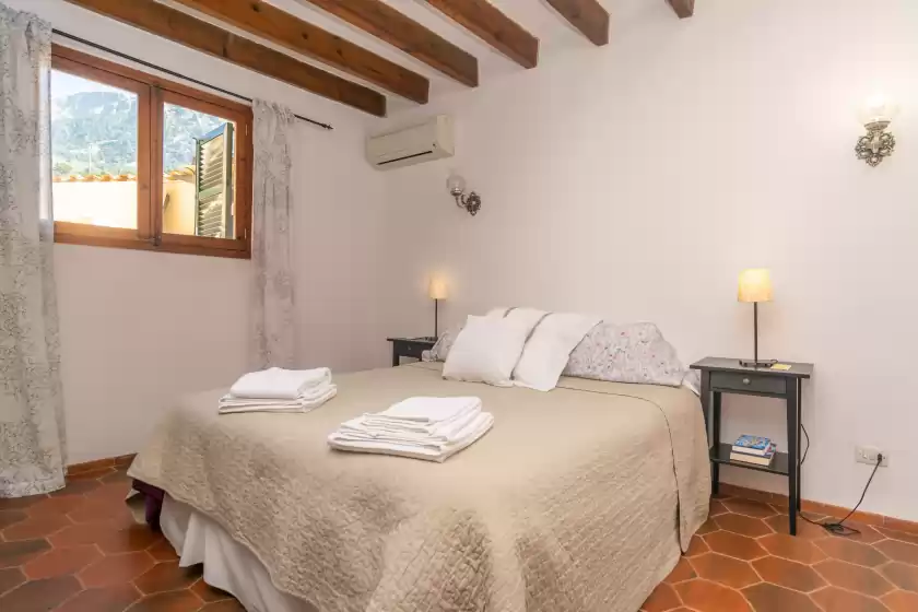 Holiday rentals in Ca'n mayol (banyeta), Fornalutx