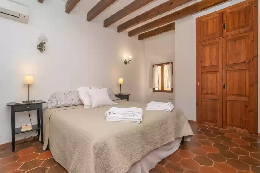 Holiday rentals in Ca'n mayol (banyeta), Fornalutx