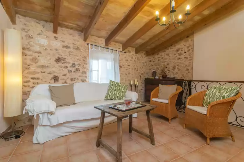 Holiday rentals in Can bagot, Llubí