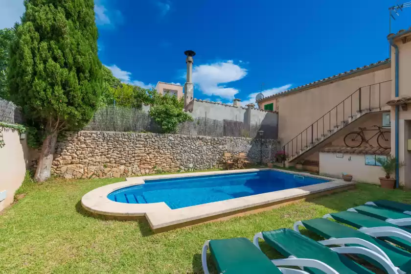 Holiday rentals in Can bagot, Llubí