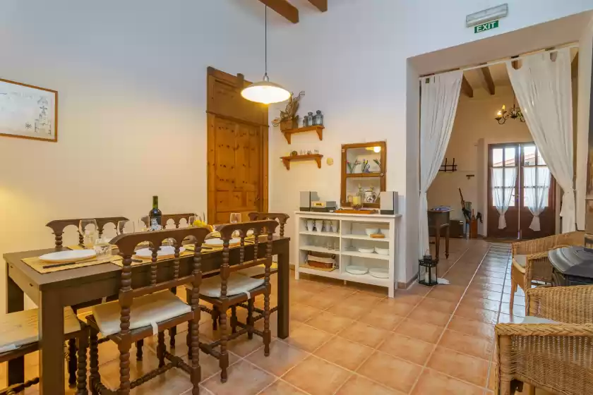 Holiday rentals in Can bagot, Llubí