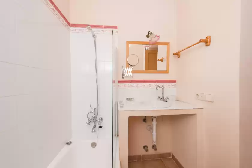 Holiday rentals in Can bagot, Llubí