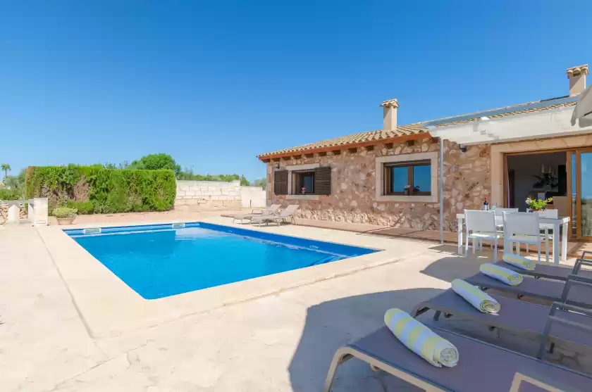 Holiday rentals in Sa marina (marina des torrent), ses Salines