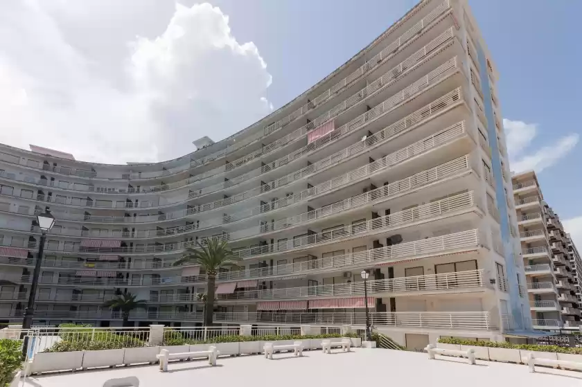 Holiday rentals in Hawai, Grau i Platja