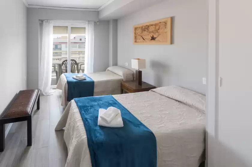 Holiday rentals in Hawai, Grau i Platja