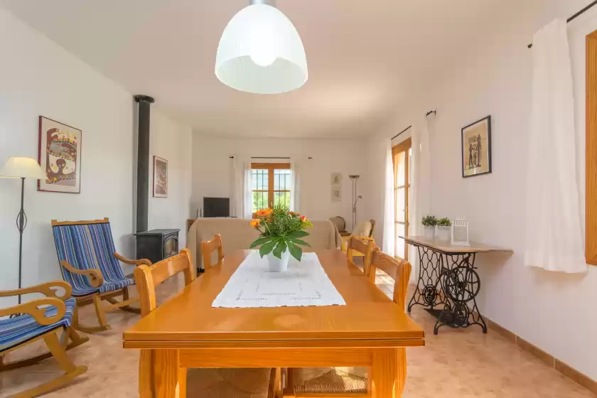 Holiday rentals in Cantabou, Selva
