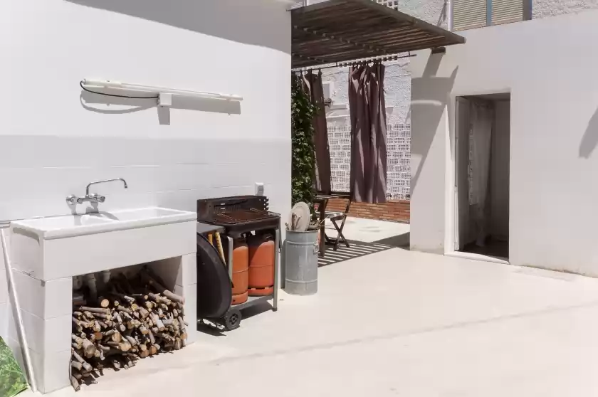 Holiday rentals in Dimarts, Grau i Platja