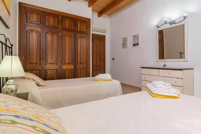 Ferienhaus auf Can berguins, Búger