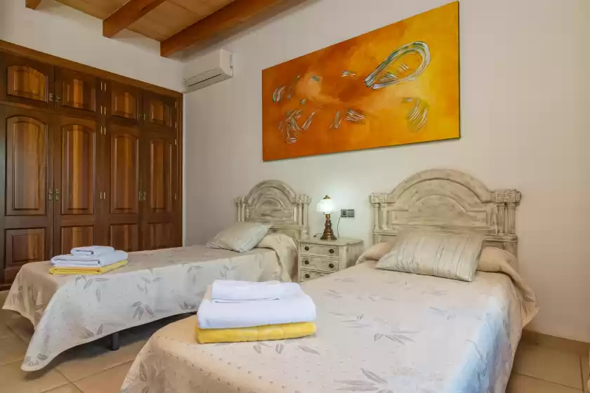Ferienhaus auf Can berguins, Búger