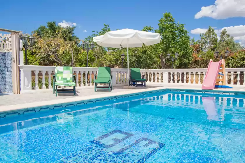 Holiday rentals in Sa casota, Consell