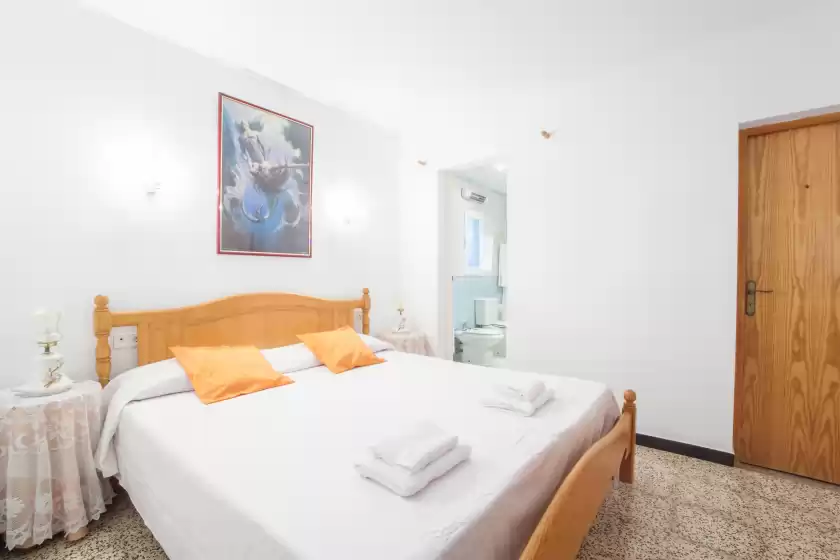 Holiday rentals in Sa casota, Consell
