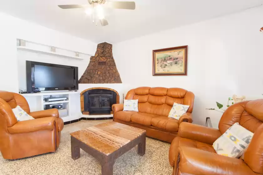 Holiday rentals in Sa casota, Consell