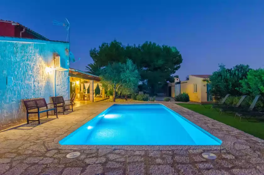 Holiday rentals in Cortijo, Lloseta