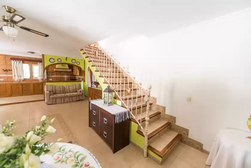 Holiday rentals in Cortijo, Lloseta