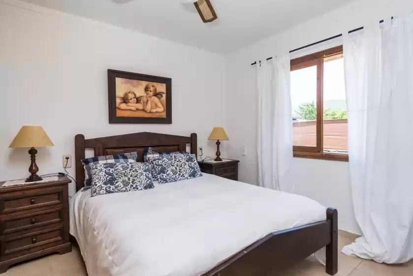 Holiday rentals in Cortijo, Lloseta