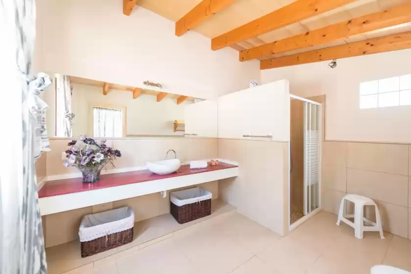 Holiday rentals in Cortijo, Lloseta
