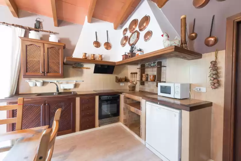 Holiday rentals in Cortijo, Lloseta