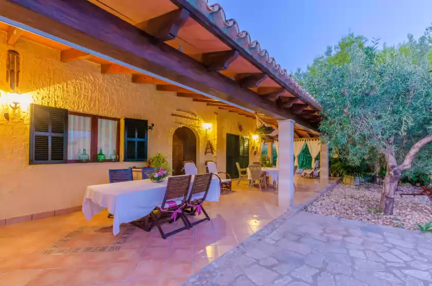 Holiday rentals in Cortijo, Lloseta