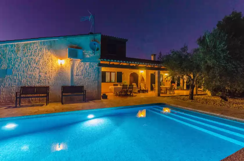Holiday rentals in Cortijo, Lloseta
