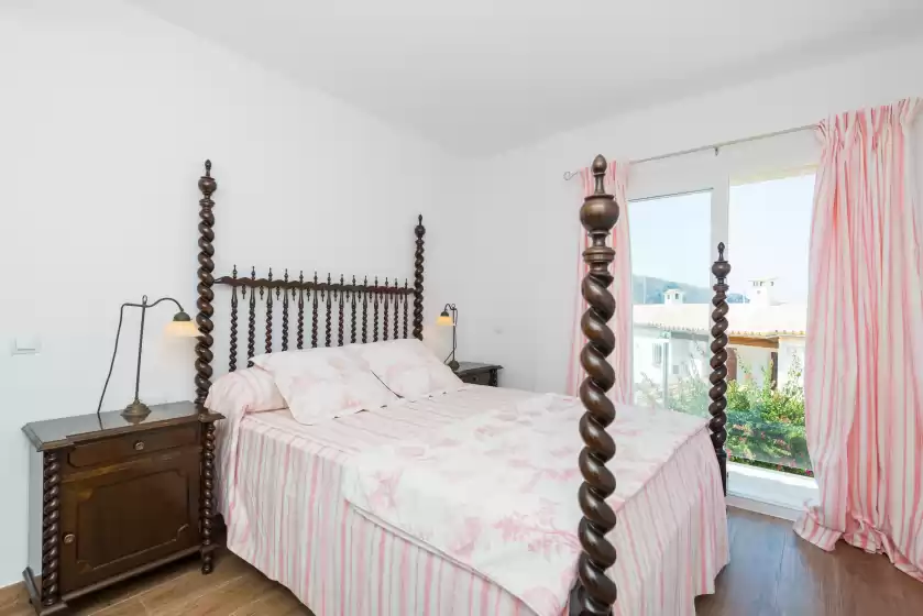 Holiday rentals in Seira, Sant Elm