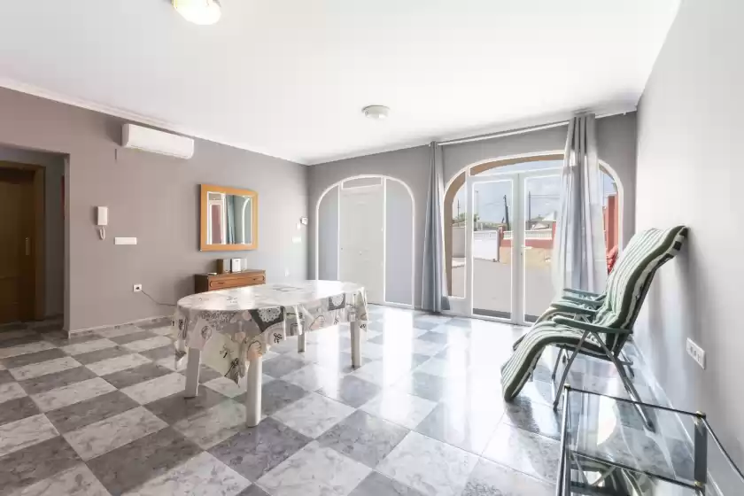Holiday rentals in Cerezo, Grau i Platja