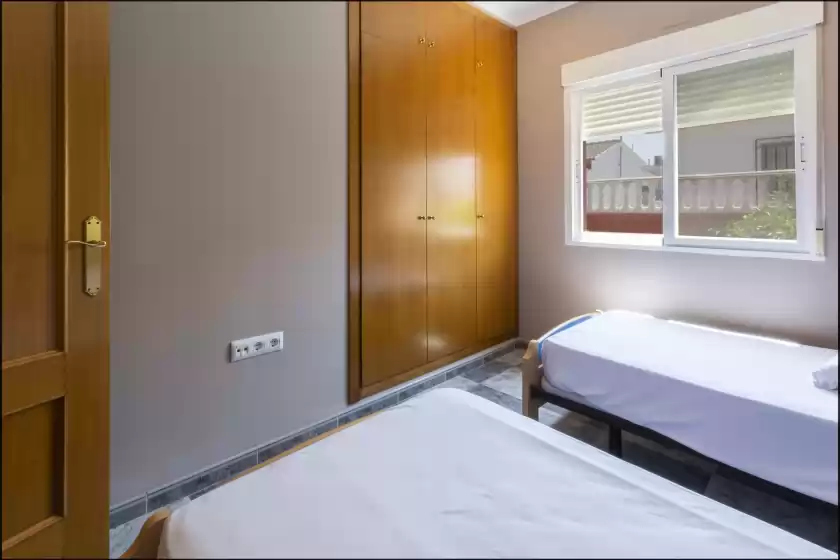 Holiday rentals in Cerezo, Grau i Platja