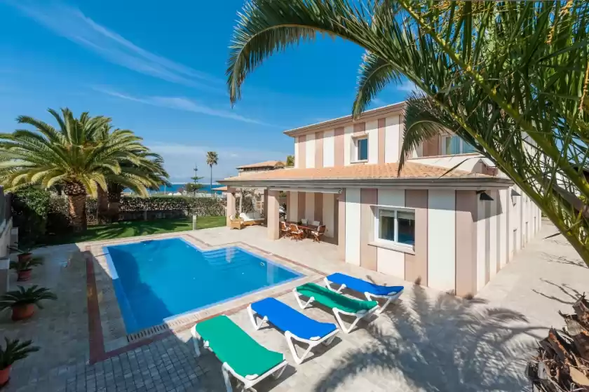 Holiday rentals in Thalassa, Son Verí Nou