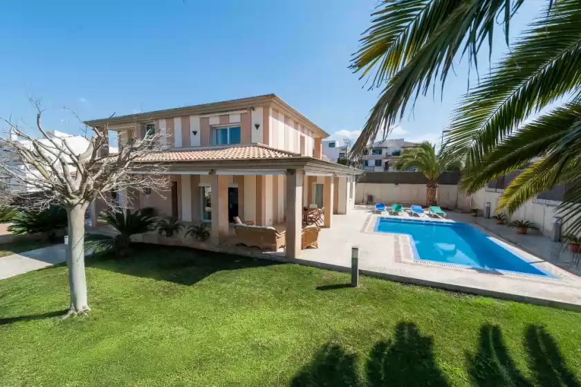 Holiday rentals in Thalassa, Son Verí Nou