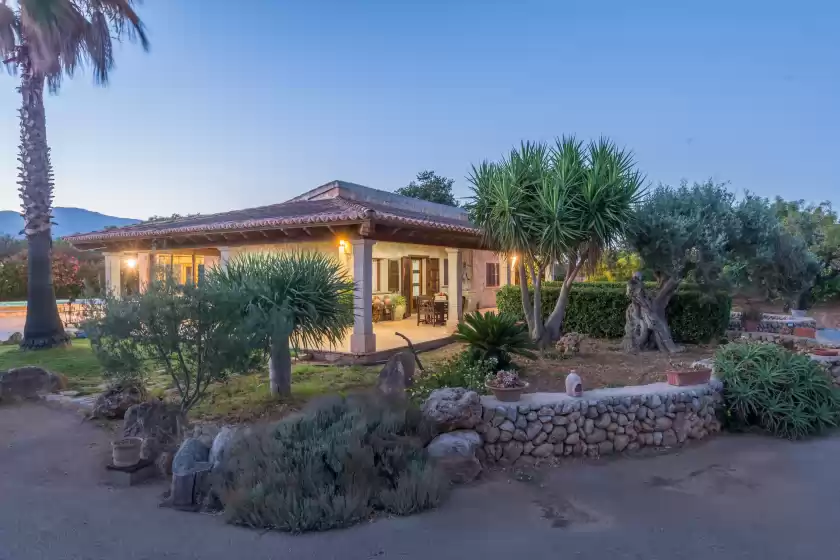 Holiday rentals in Can dato, Inca