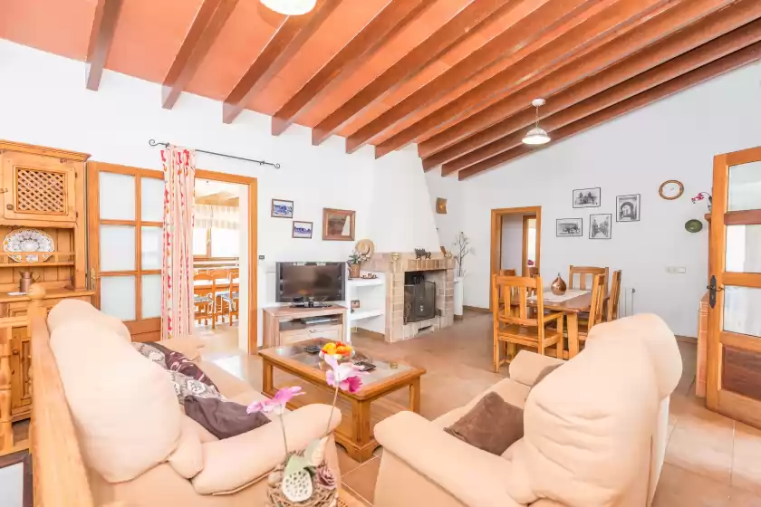 Holiday rentals in Can dato, Inca