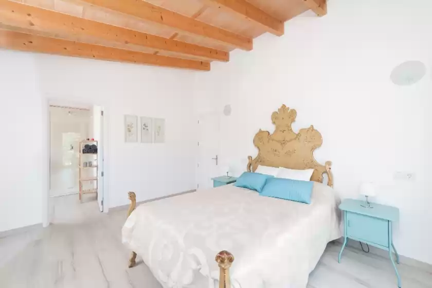 Holiday rentals in Son perot, Maria de la Salut