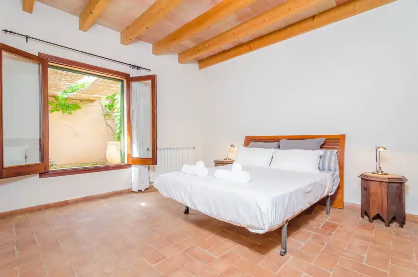 Holiday rentals in Es candils, Campos