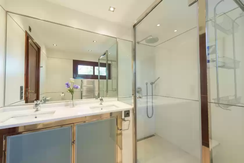 Ferienhaus auf Pi des sibiu, Establiments