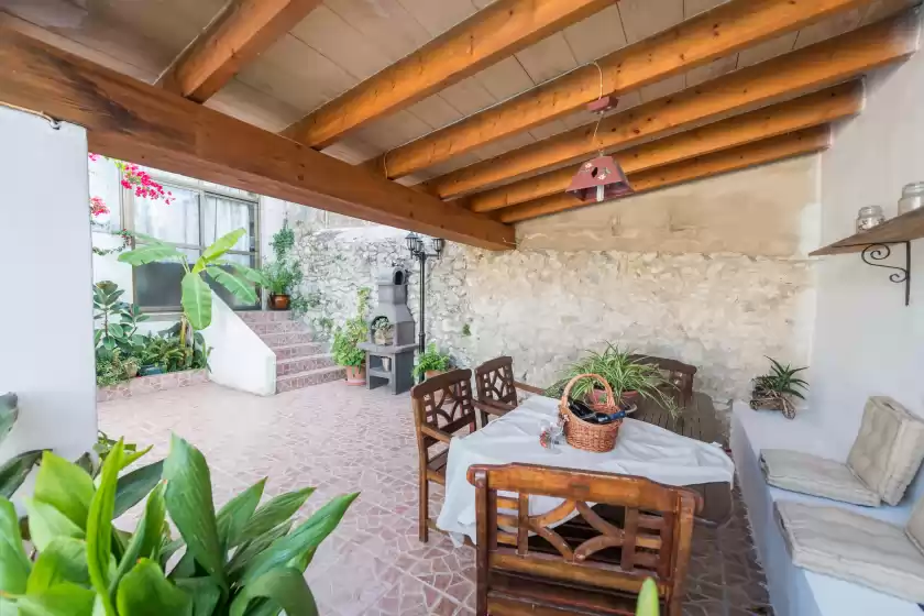 Holiday rentals in Maia, Moscari