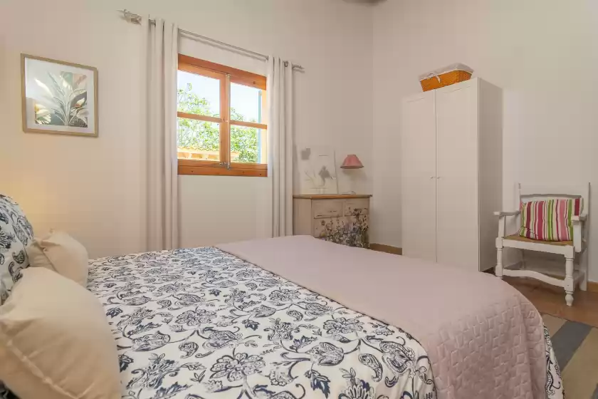 Holiday rentals in Short (short den rita), es Llombards