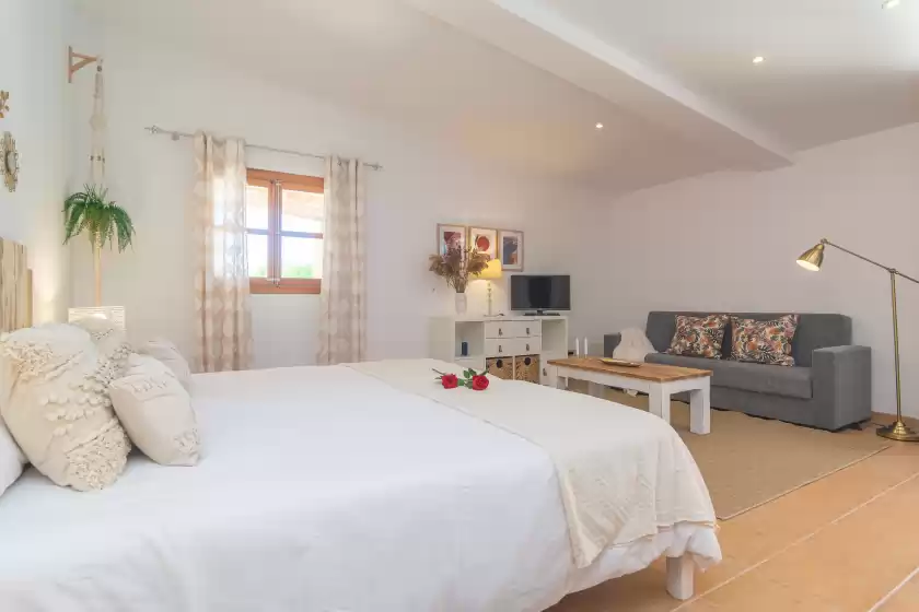 Holiday rentals in Short (short den rita), es Llombards