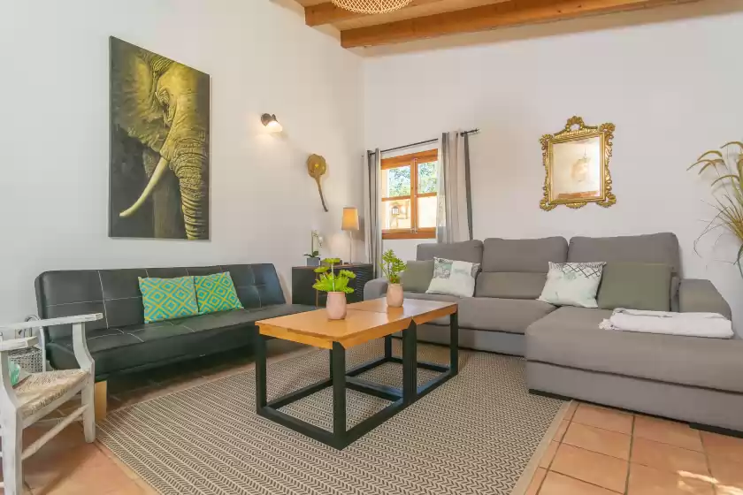 Holiday rentals in Short (short den rita), es Llombards