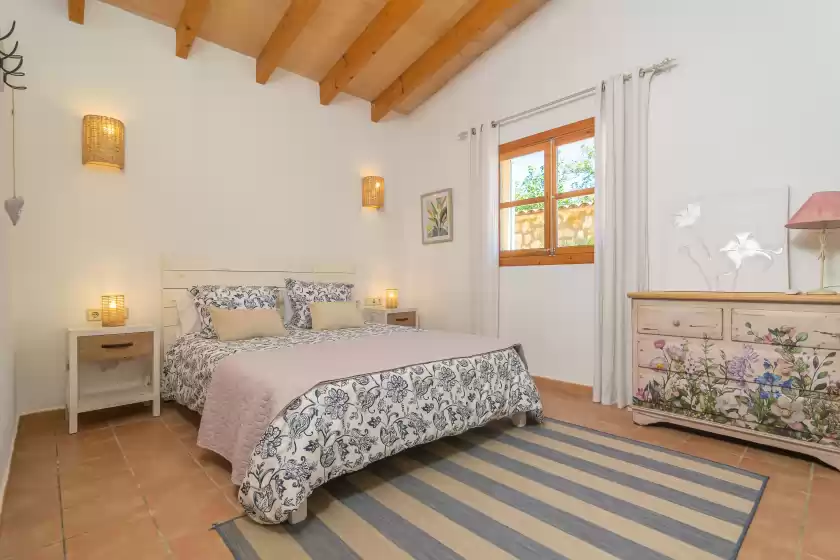 Holiday rentals in Short (short den rita), es Llombards