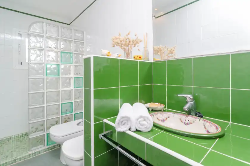 Holiday rentals in Ca tots, Cala Figuera