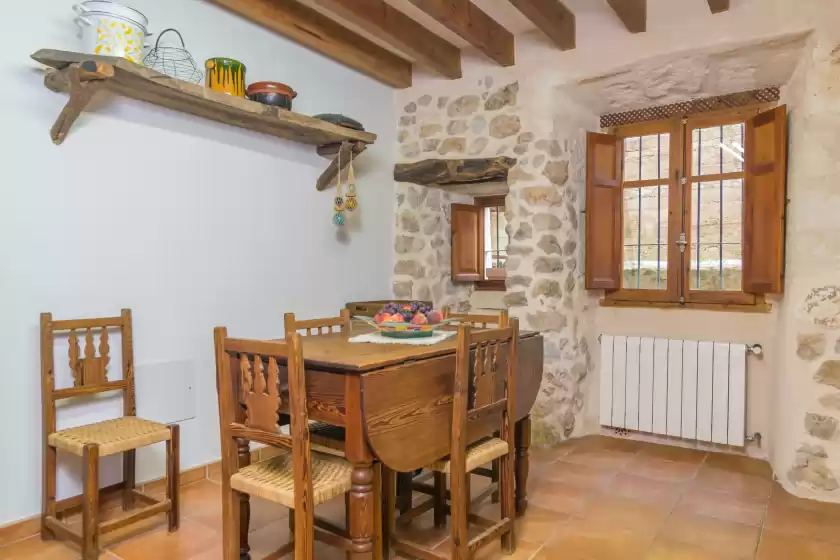 Holiday rentals in La bisbal, Moscari