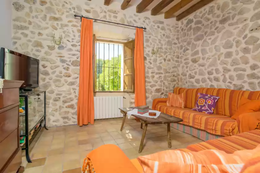 Holiday rentals in La bisbal, Moscari