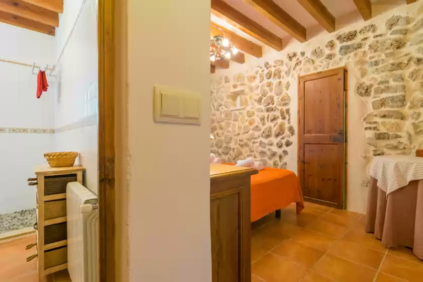 Holiday rentals in La bisbal, Moscari