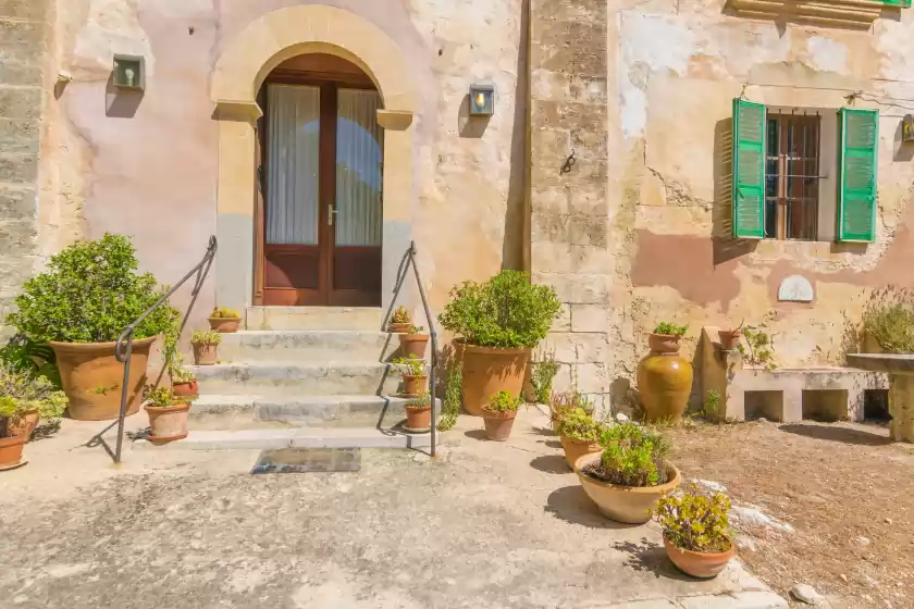 Holiday rentals in La bisbal, Moscari