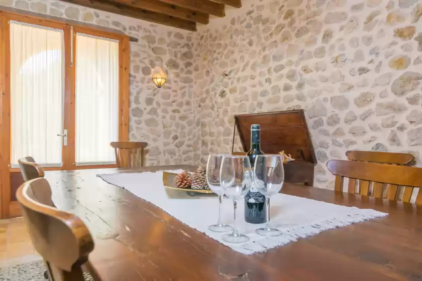 Holiday rentals in La bisbal, Moscari