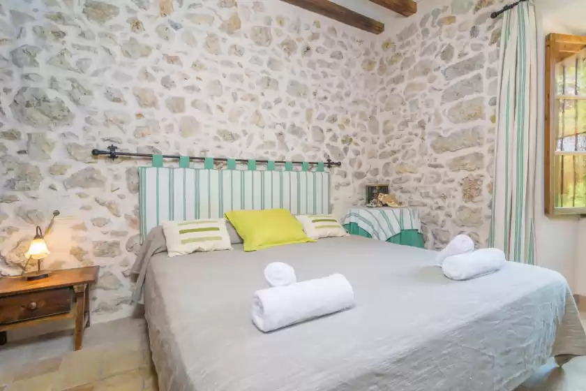 Holiday rentals in La bisbal, Moscari