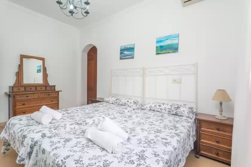 Holiday rentals in Son coll, Lloseta