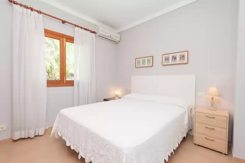 Holiday rentals in Son coll, Lloseta