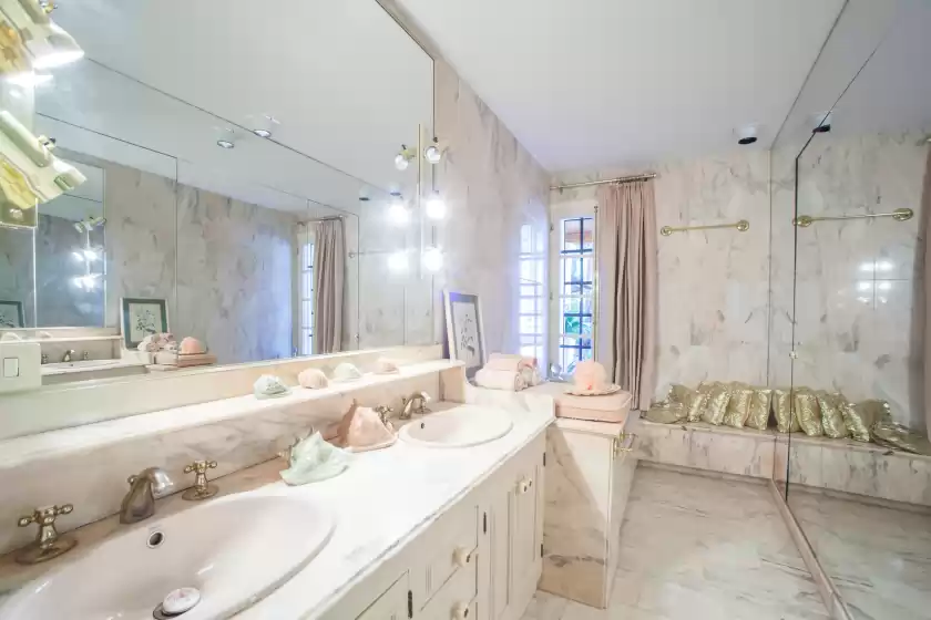 Alquiler vacacional en Villa parisien, Lloseta